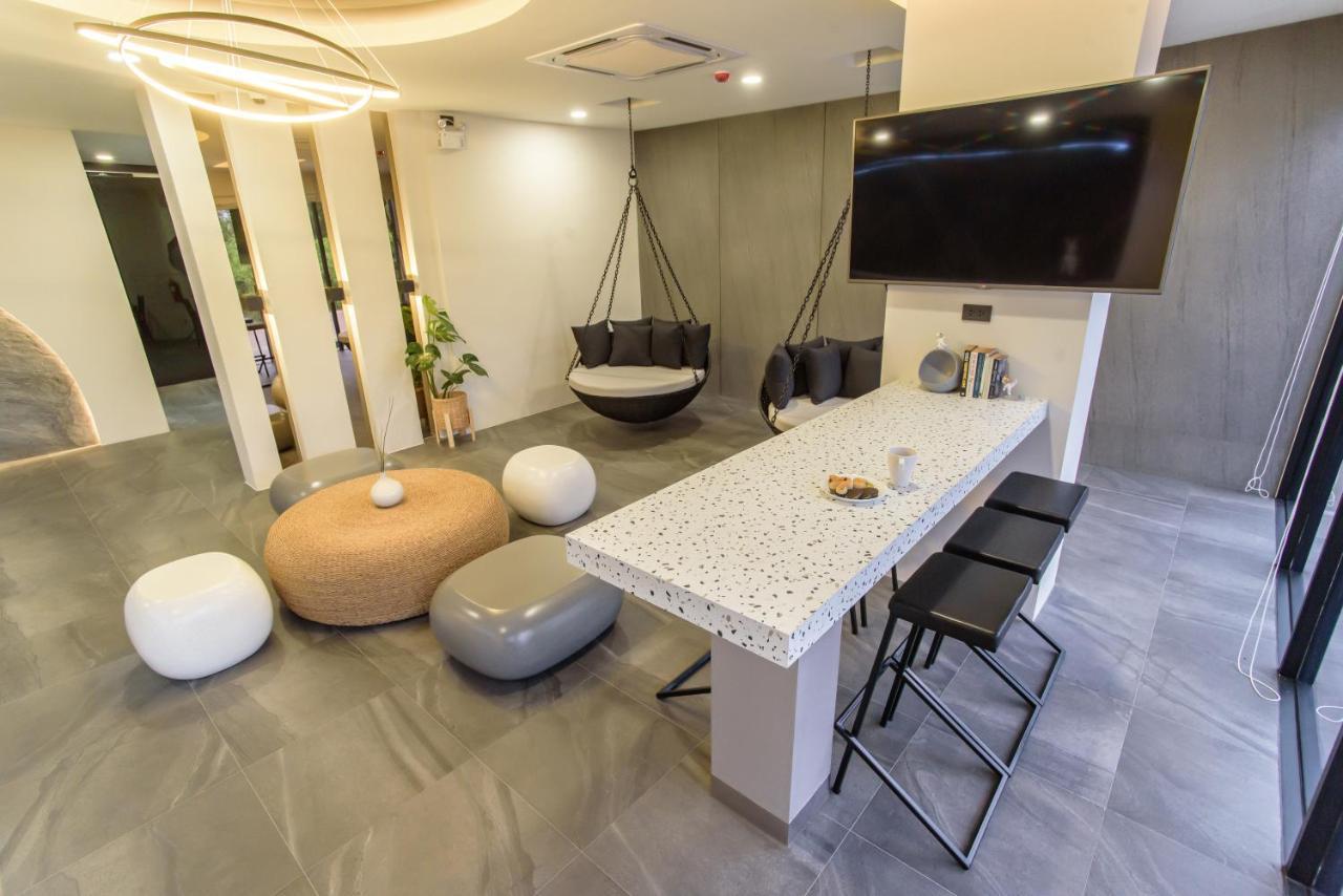 Sr Grand Hotel Chiangmai Chiang Mai Esterno foto